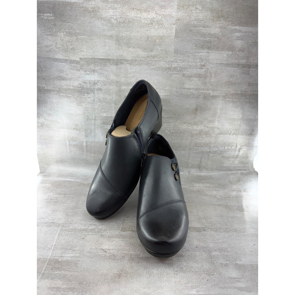 Clarks Emslie Warren Navy Leather Ankle Booties Women Sz 9W Wide Block Heel Zip